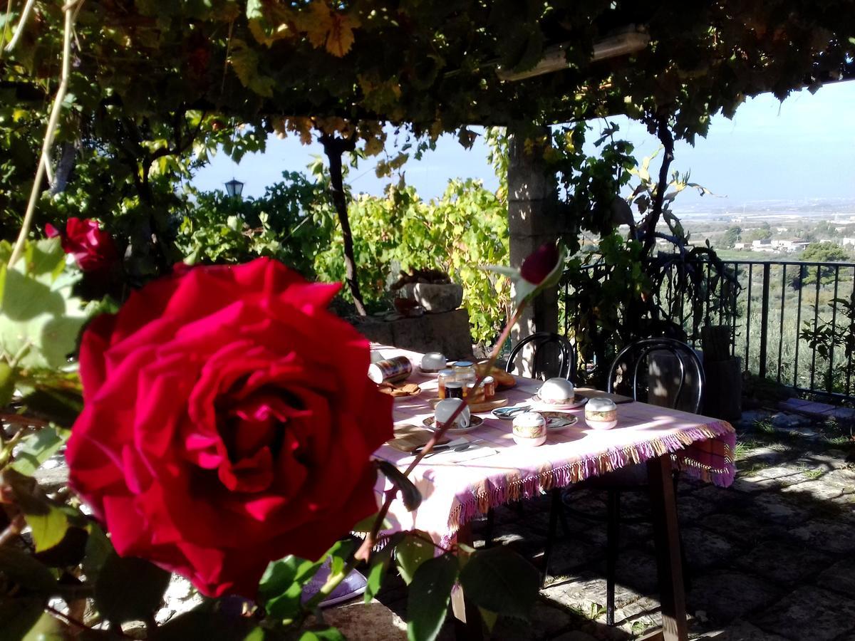 Ronnavona Casa Vacanze B&B เคียรามอนเตกุลฟิ ภายนอก รูปภาพ